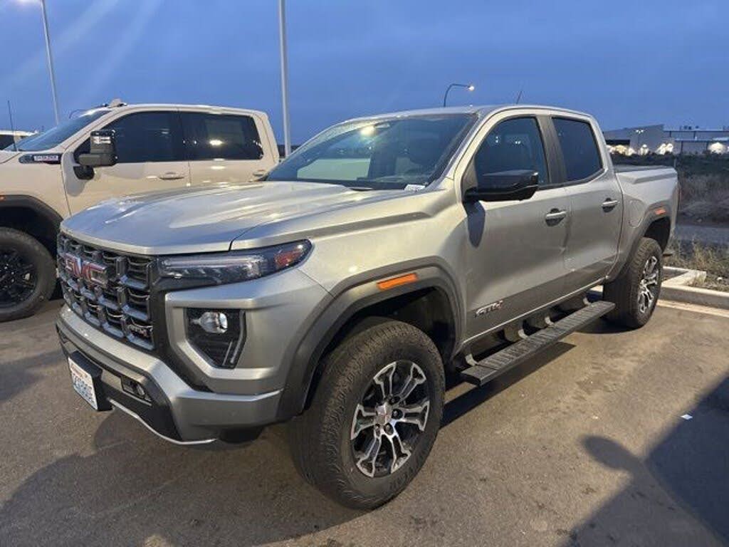 2023 GMC Canyon AT4 Crew Cab 4WD