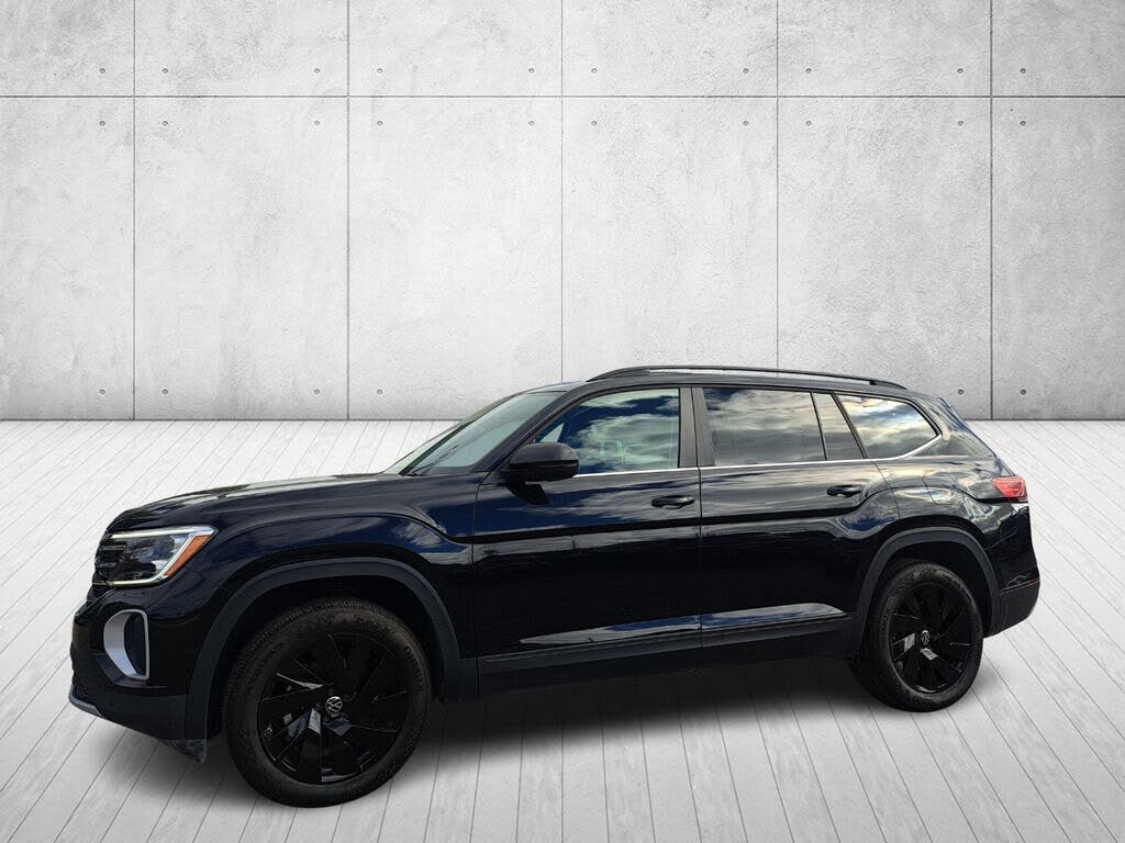 2025 Volkswagen Atlas SE FWD with Technology