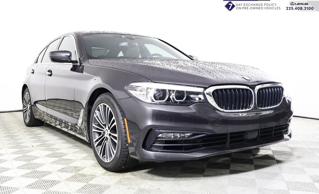 2018 BMW 5 Series 530i Sedan RWD