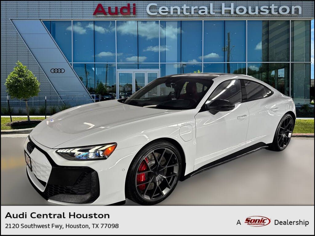 2025 Audi RS e-tron GT quattro Performance