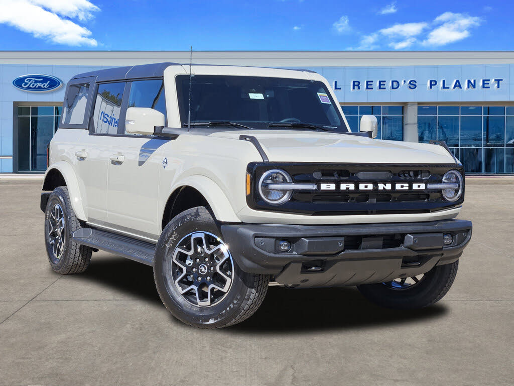 2025 Ford Bronco Outer Banks 4-Door 4WD