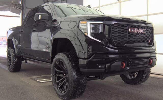 2025 GMC Sierra 1500 AT4 Crew Cab 4WD
