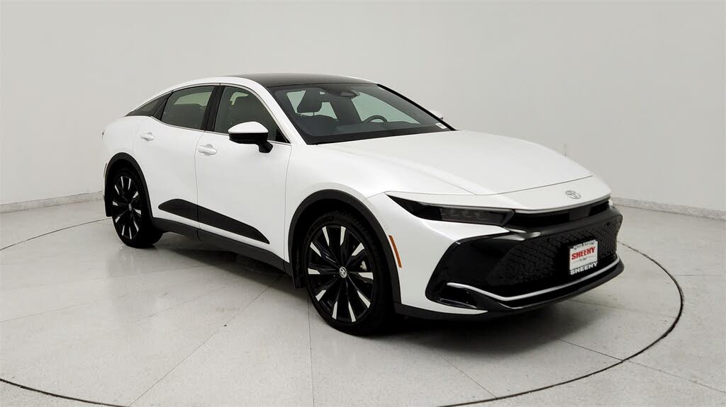 2025 Toyota Crown Platinum AWD