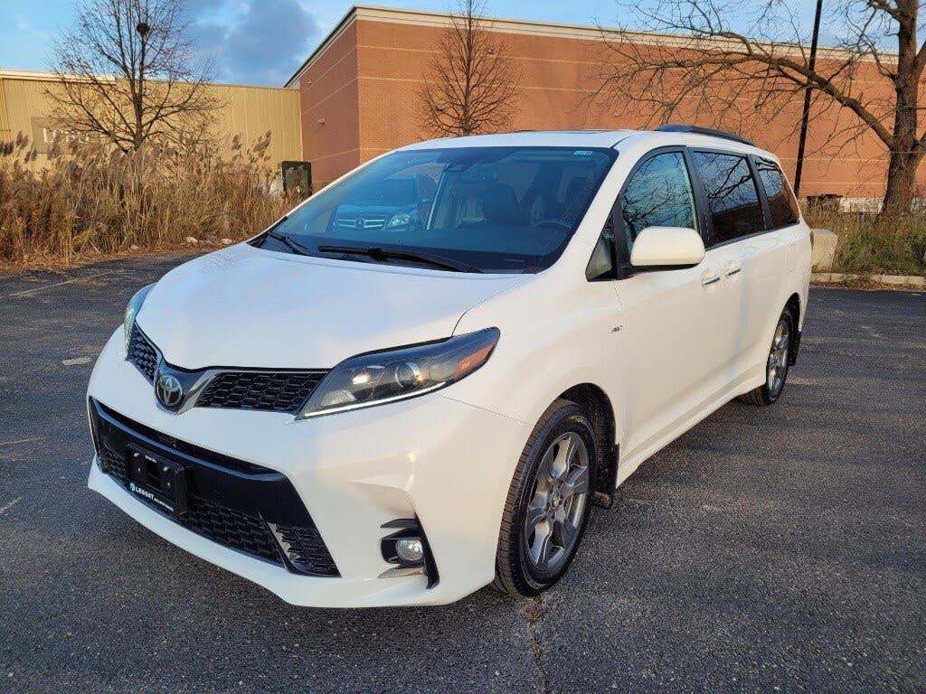 2020 Toyota Sienna SE 7-Passenger AWD