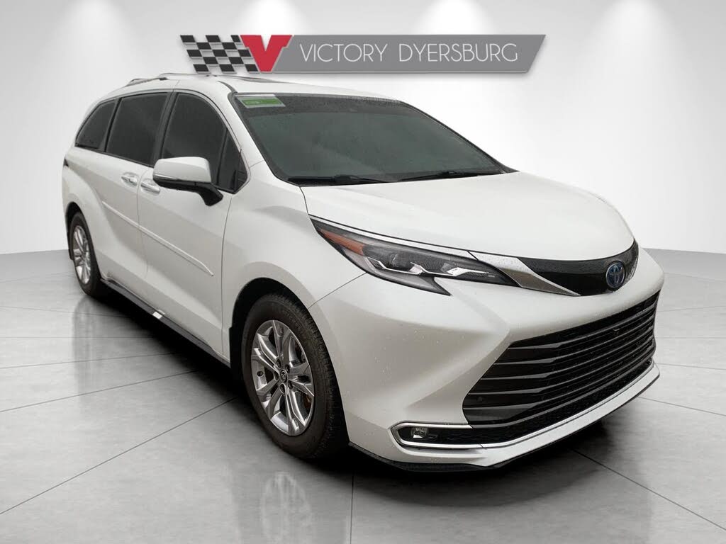 2022 Toyota Sienna Platinum 7-Passenger AWD