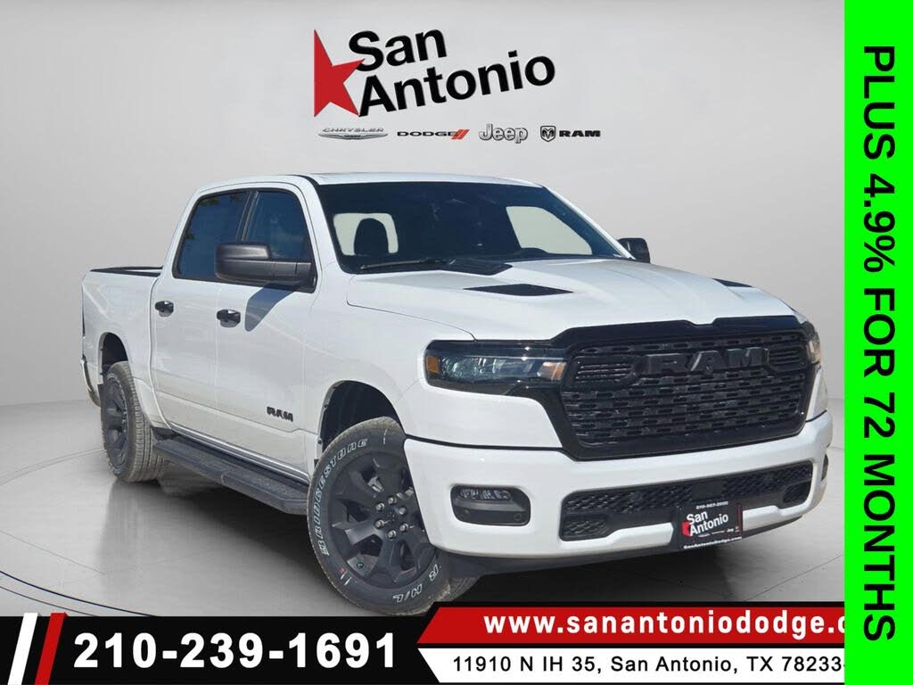 2026 RAM 1500 Express Crew Cab 4WD