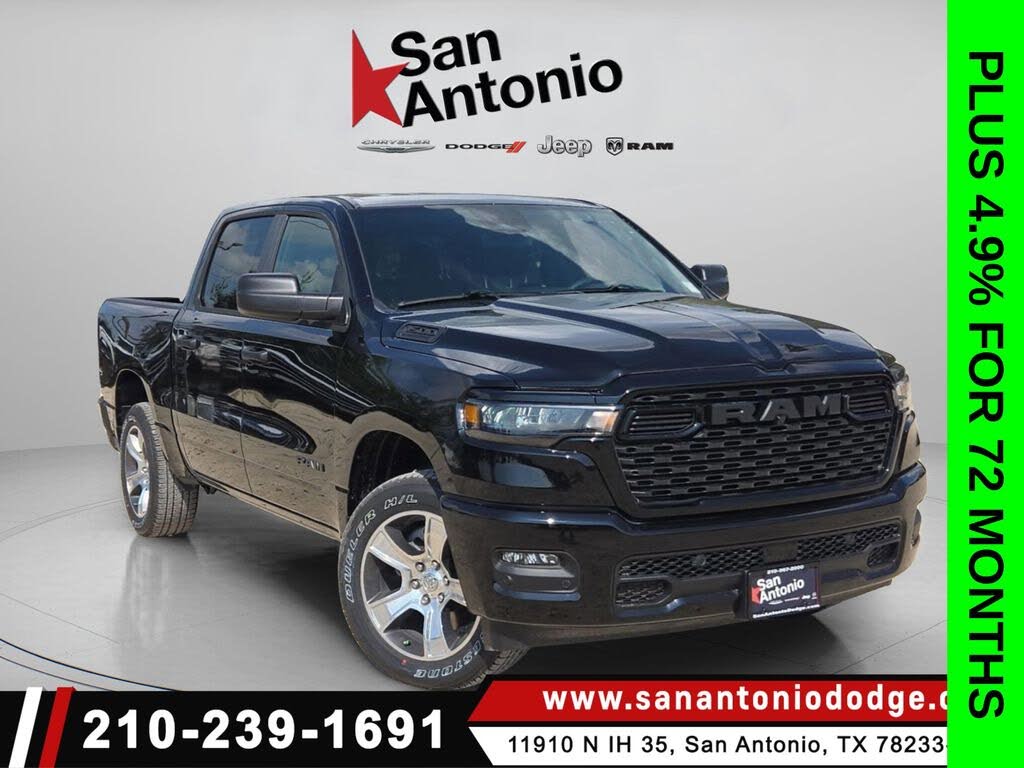 2026 RAM 1500 Express Crew Cab 4WD