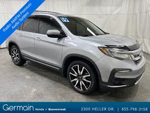 Honda Pilot Touring AWD with Rear Captain's Chairs