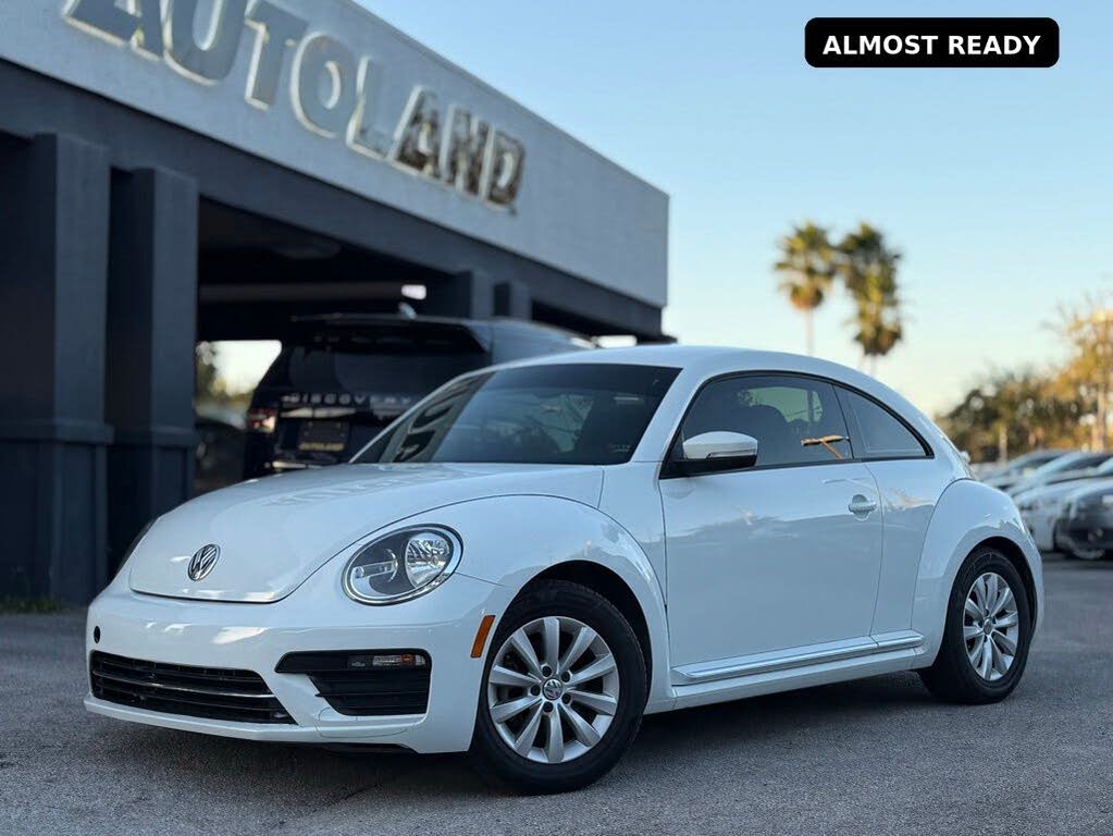 2019 Volkswagen Beetle 2.0T S Hatchback FWD