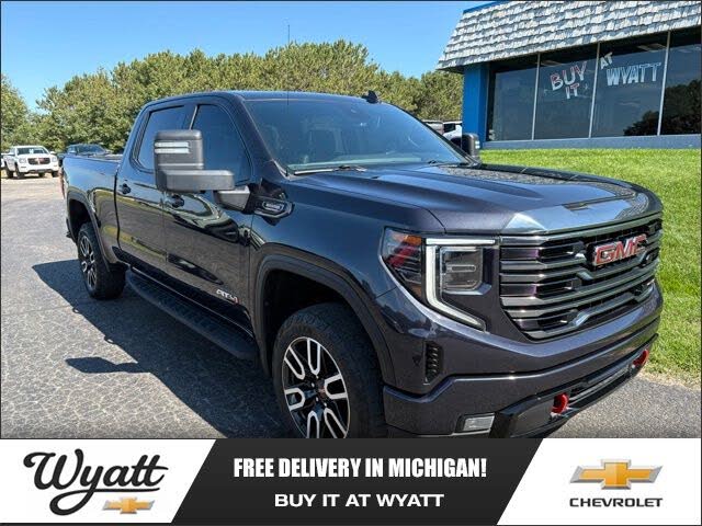2022 GMC Sierra 1500 AT4 Crew Cab 4WD