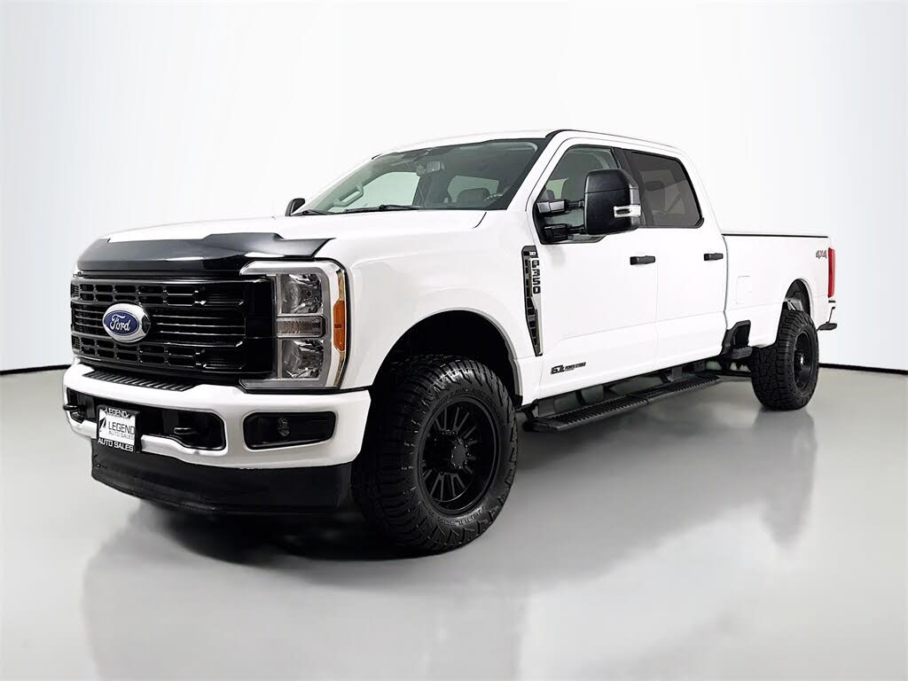 2023 Ford F-350 Super Duty XLT Crew Cab 4WD