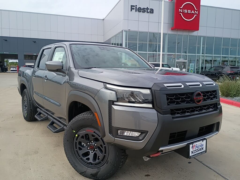2026 Nissan Frontier PRO-4X Crew Cab 4WD