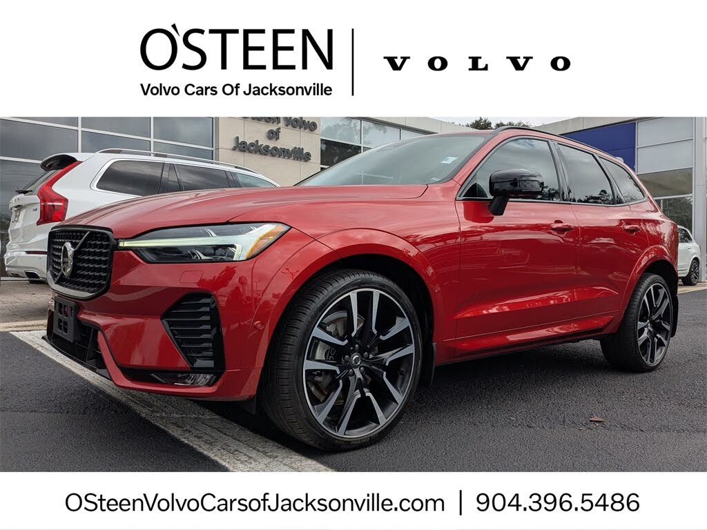 2023 Volvo XC60 B6 Ultimate Dark Theme AWD