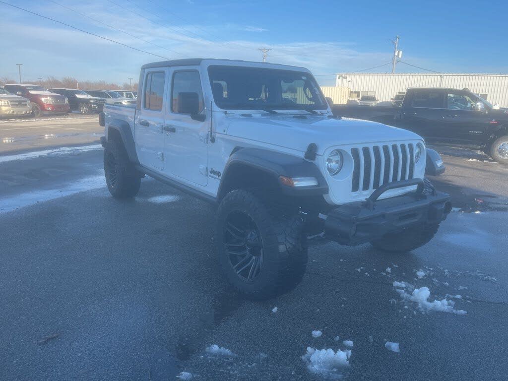 2020 Jeep Gladiator Sport Crew Cab 4WD