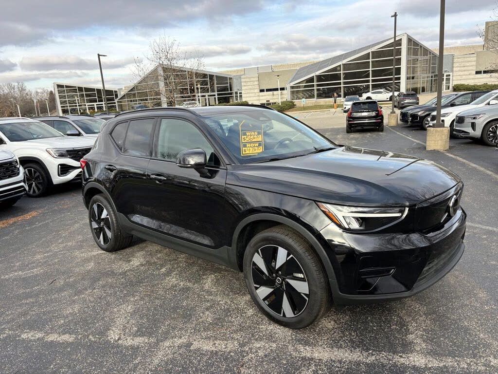 2024 Volvo XC40 Recharge Core RWD