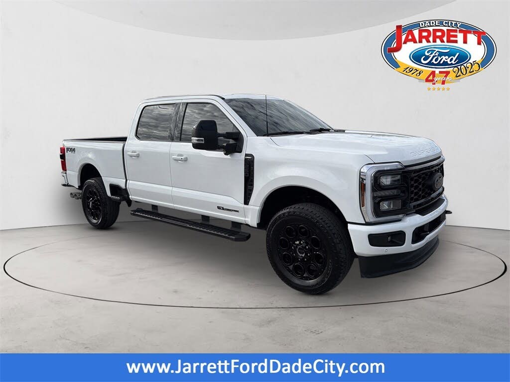 2025 Ford F-250 Super Duty Lariat Crew Cab 4WD
