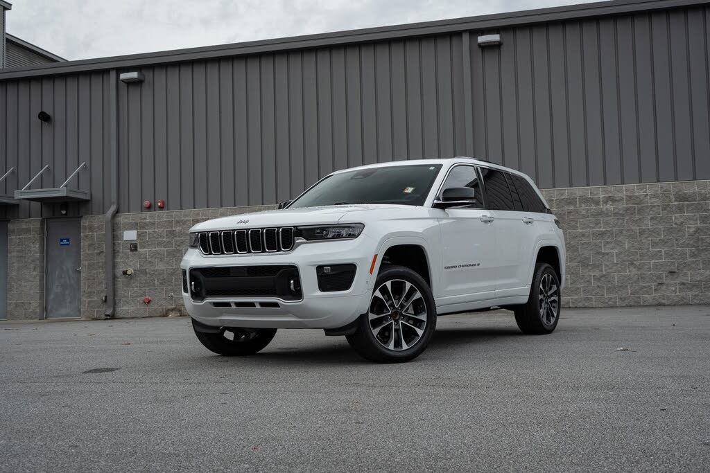 2023 Jeep Grand Cherokee Overland 4WD
