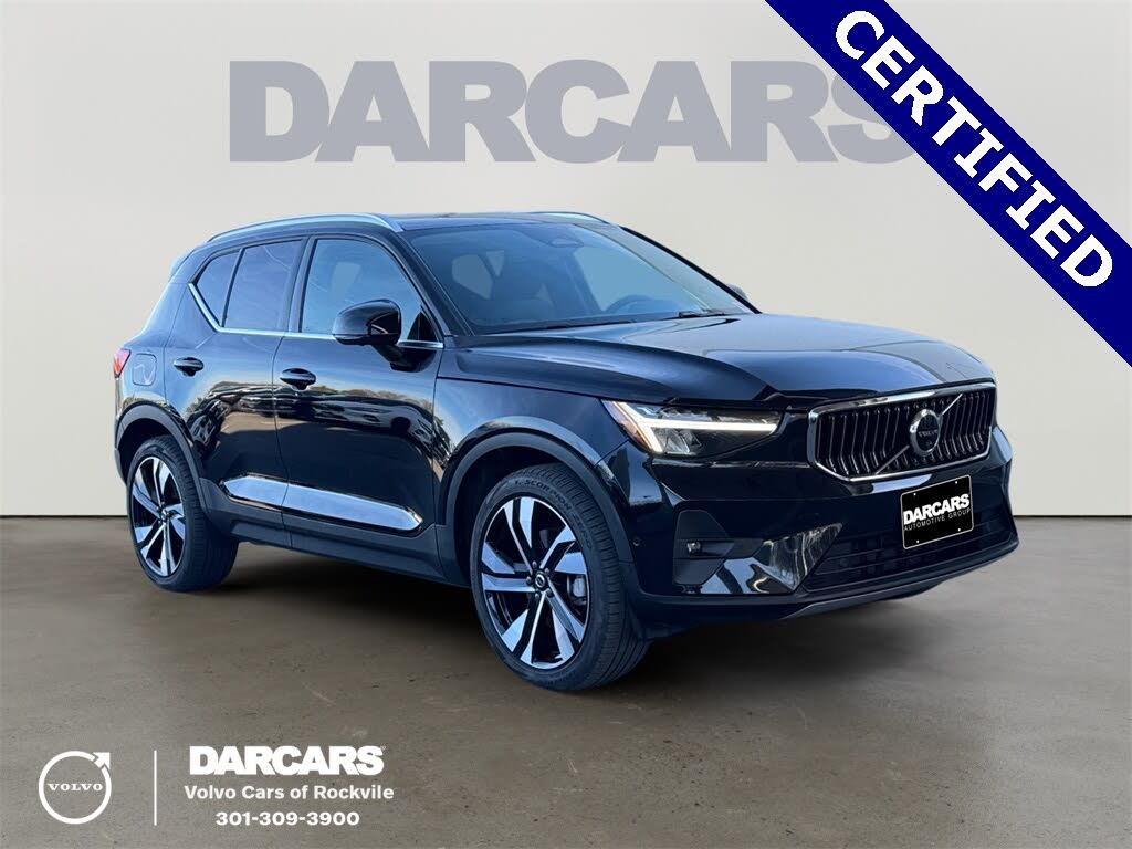 2023 Volvo XC40 B5 Ultimate Bright Theme AWD