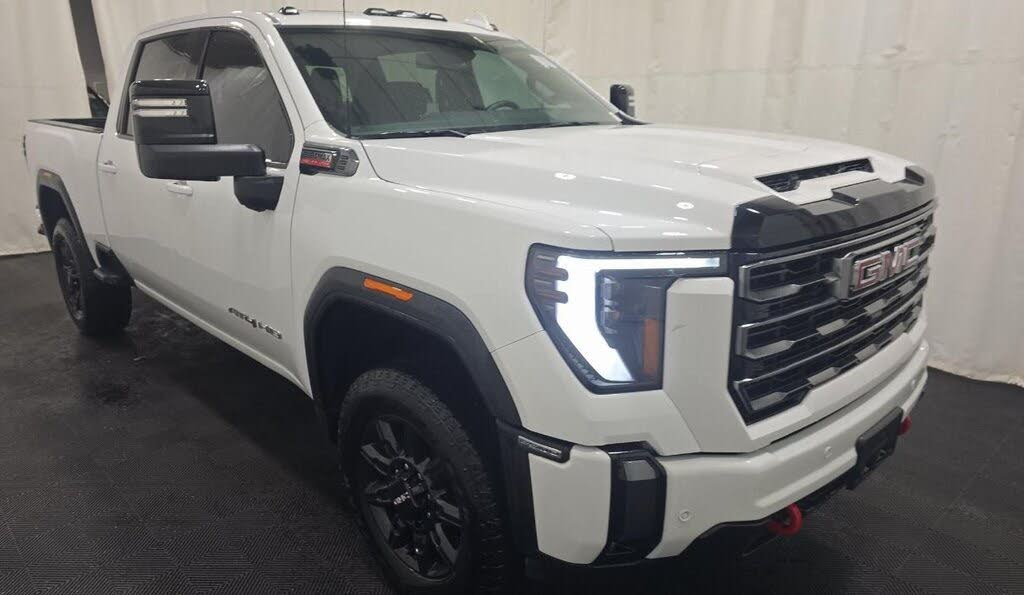 2024 GMC Sierra 2500HD AT4 Crew Cab 4WD