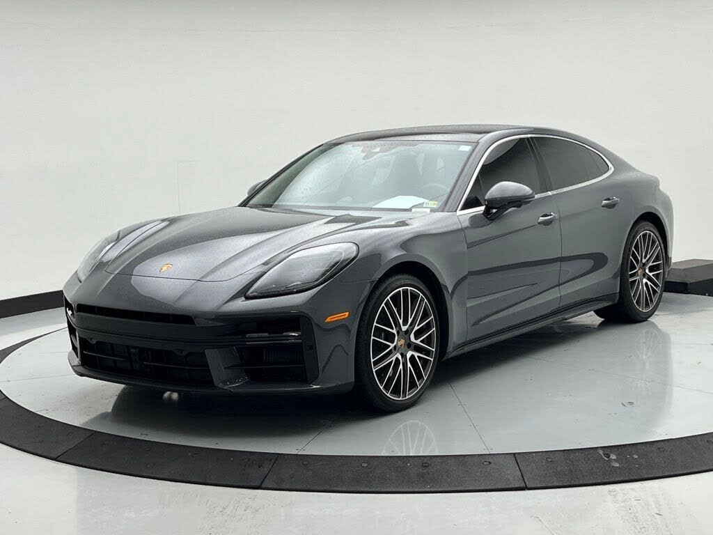 2025 Porsche Panamera 4 AWD