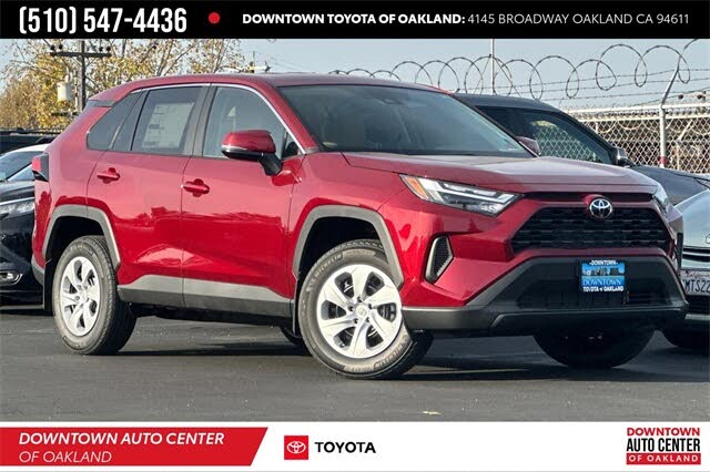 2025 Toyota RAV4 LE FWD