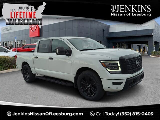 2023 Nissan Titan SV Crew Cab RWD