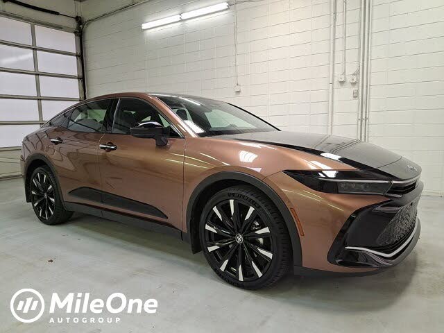 2023 Toyota Crown Platinum AWD