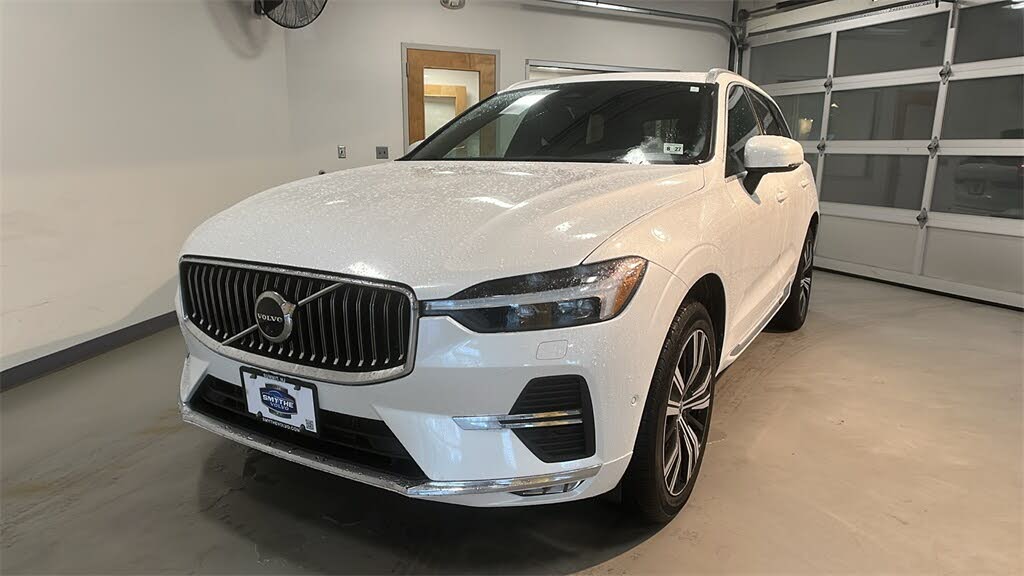 2023 Volvo XC60 B5 Plus Bright Theme AWD
