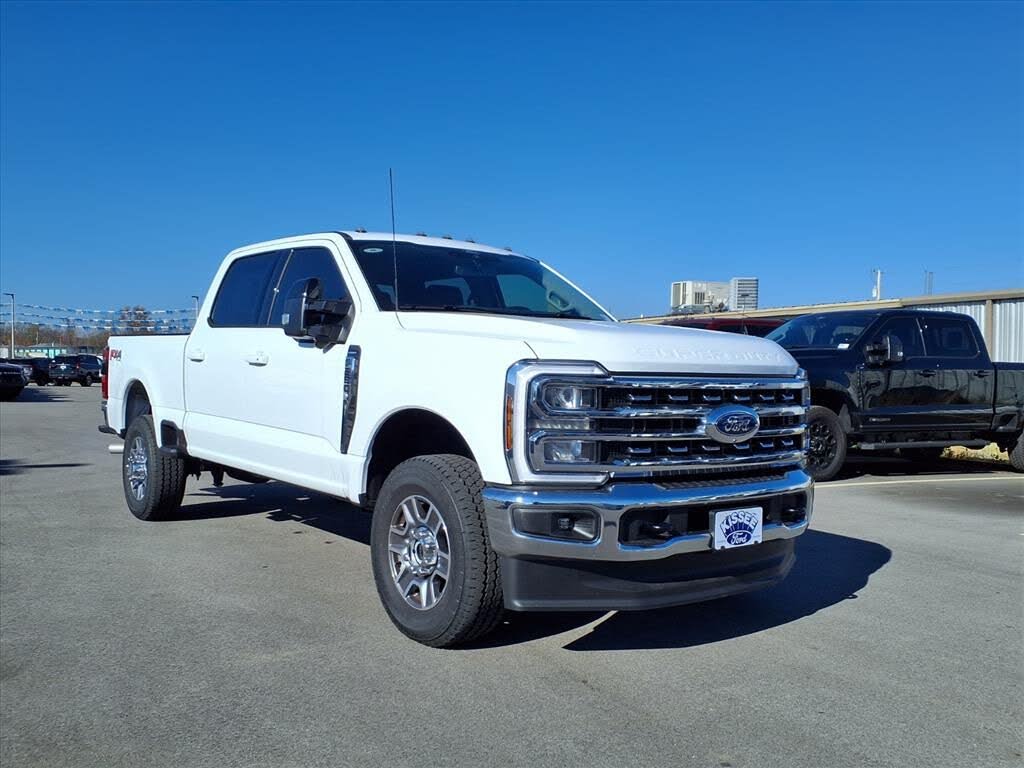 2025 Ford F-250 Super Duty Lariat Crew Cab 4WD