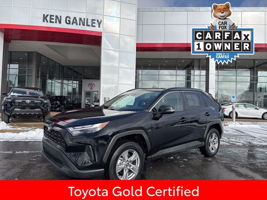 2025 Toyota RAV4 XLE FWD