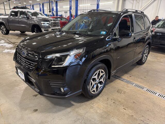2023 Subaru Forester Premium Crossover AWD