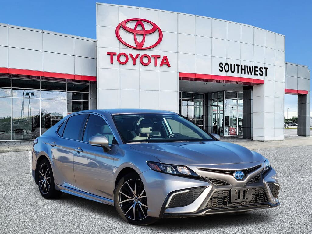 2023 Toyota Camry Hybrid SE FWD