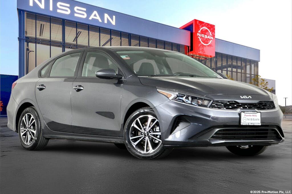 2024 Kia Forte LXS FWD