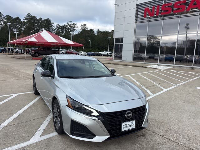 2024 Nissan Altima 2.5 SV FWD