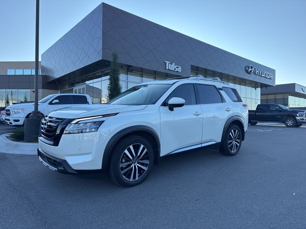 2024 Nissan Pathfinder Platinum 4WD