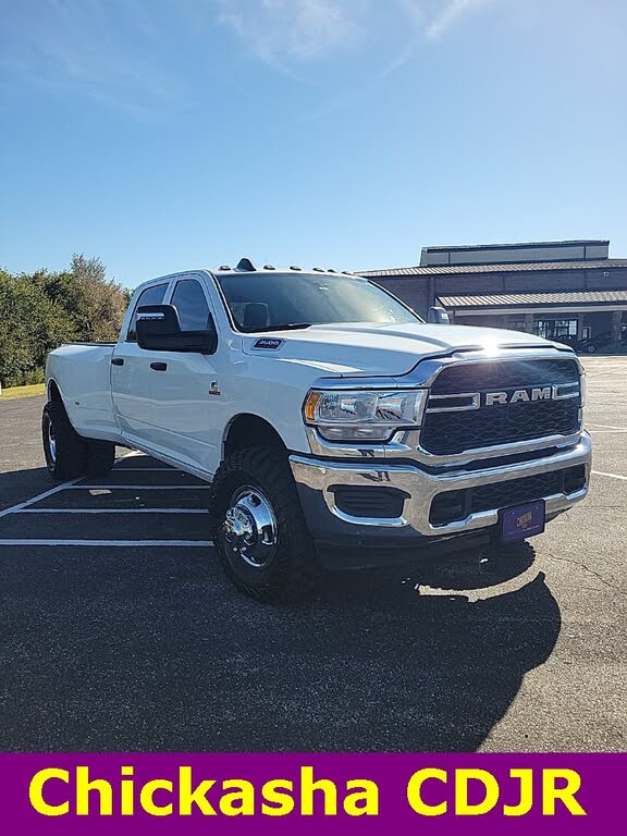 2024 RAM 3500 Tradesman Crew Cab LB DRW 4WD