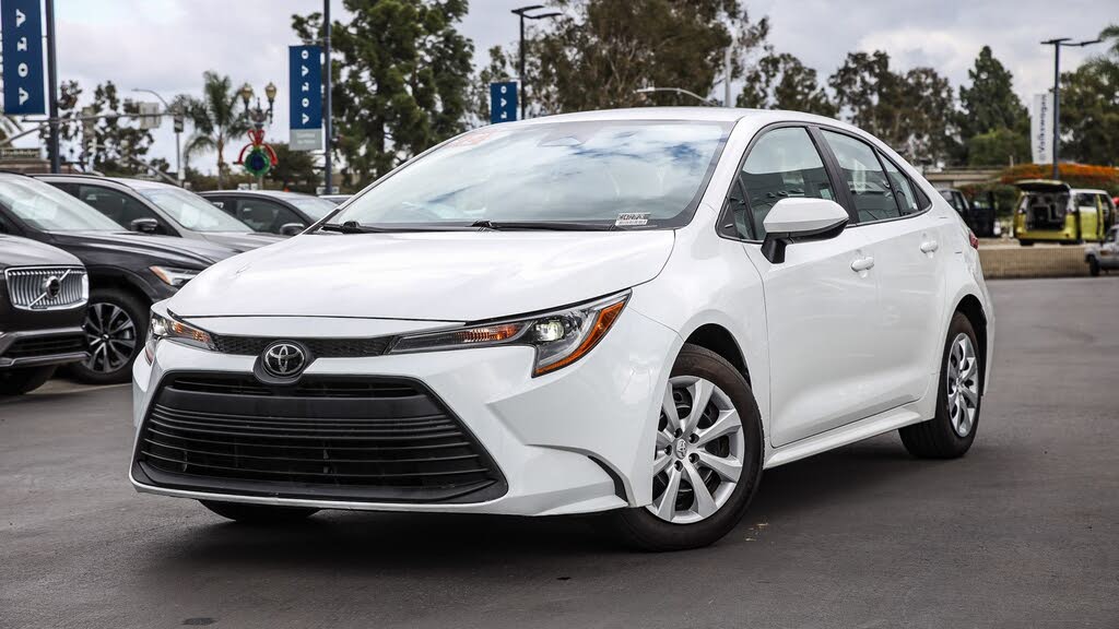 2024 Toyota Corolla LE FWD