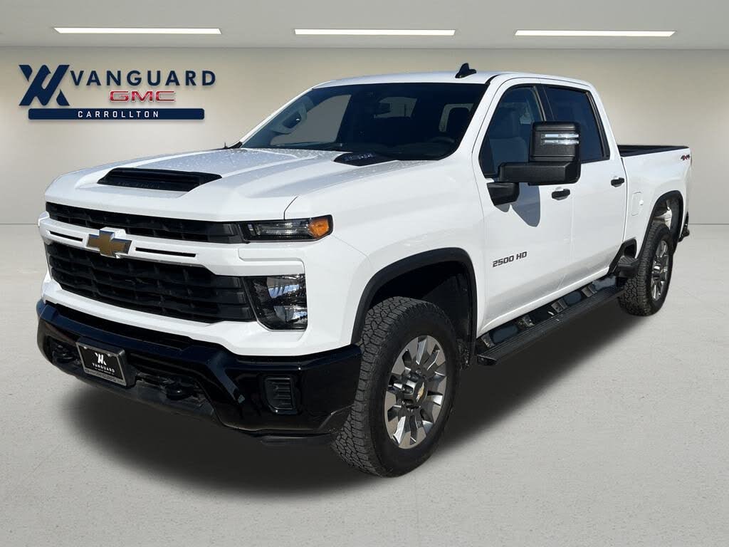 2025 Chevrolet Silverado 2500HD Custom Crew Cab 4WD
