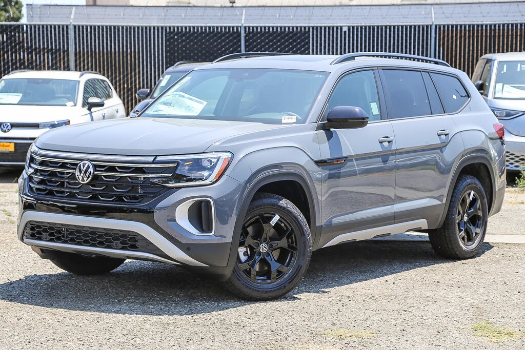2025 Volkswagen Atlas Peak Edition 4Motion