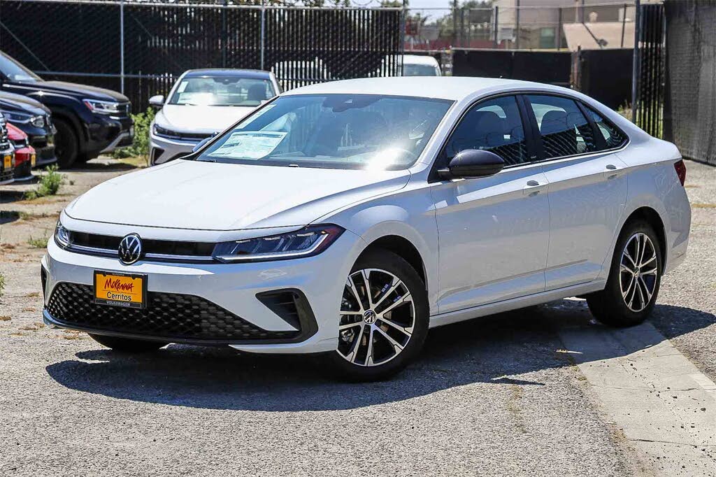 2025 Volkswagen Jetta Sport FWD