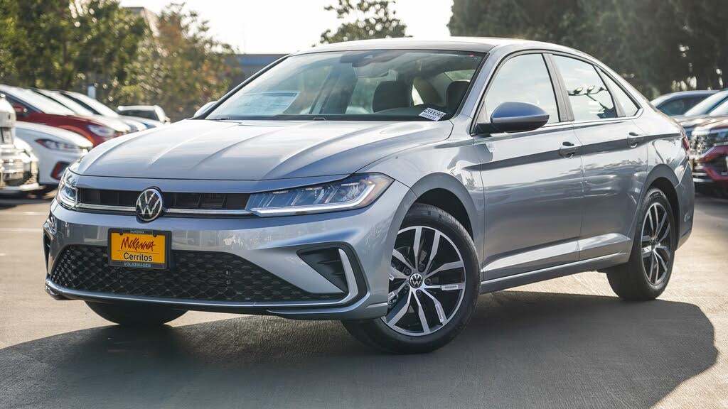 2025 Volkswagen Jetta SE FWD