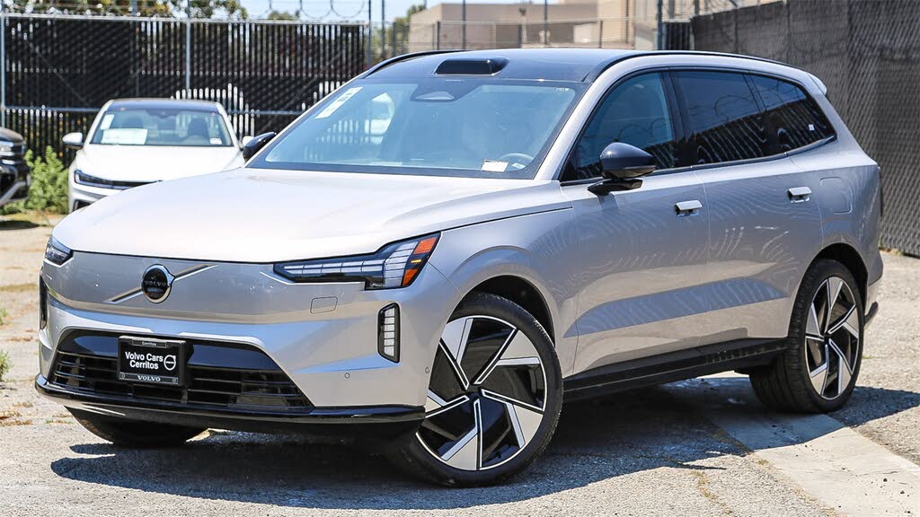 2025 Volvo EX90 Twin Ultra 6-Passenger eAWD