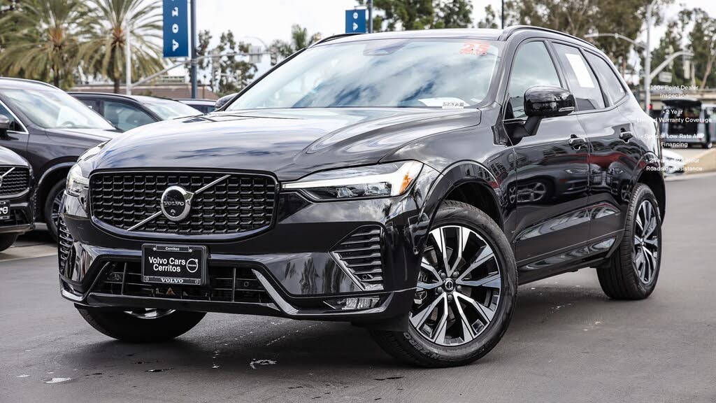 2025 Volvo XC60 B5 Plus Dark Theme AWD