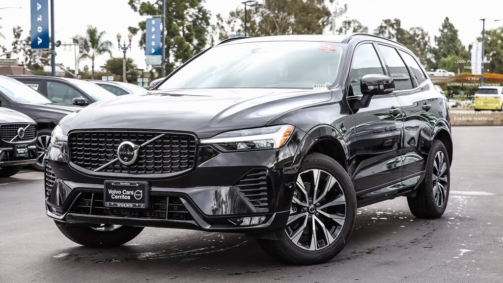 2025 Volvo XC60 B5 Plus Dark Theme AWD