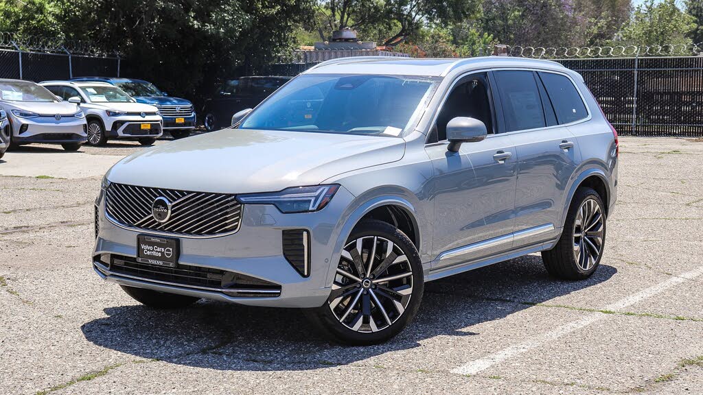 2025 Volvo XC90 B6 Ultra Bright Theme 7-Passenger AWD