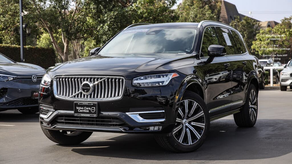 2025 Volvo XC90 B6 Plus Bright Theme 7-Passenger AWD