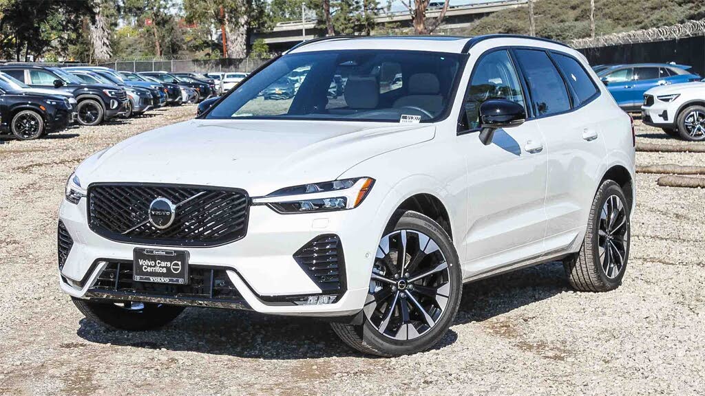 2026 Volvo XC60 B5 Plus AWD