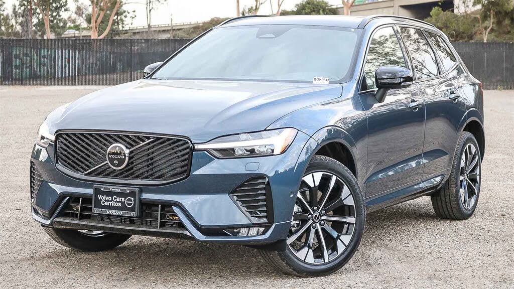 2026 Volvo XC60 B5 Plus AWD