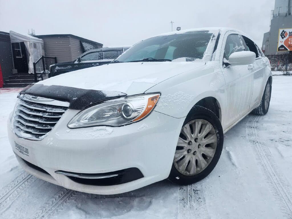 2012 Chrysler 200 LX Sedan FWD