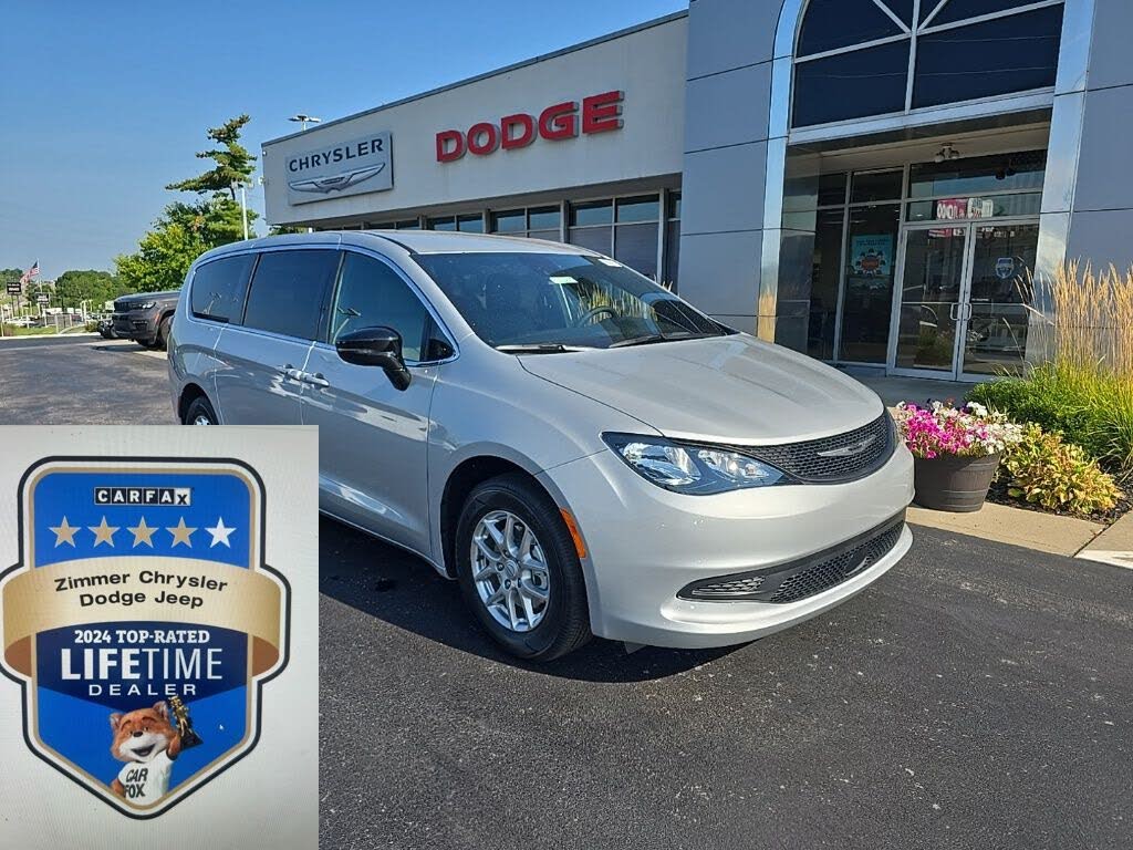 2026 Chrysler Voyager LX FWD